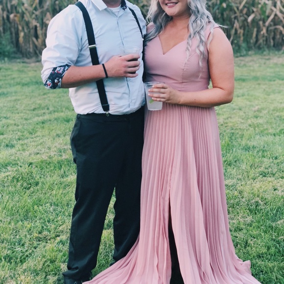 Beautiful Bridesmaids Dress NEVER WORN - Picture 7 of 7